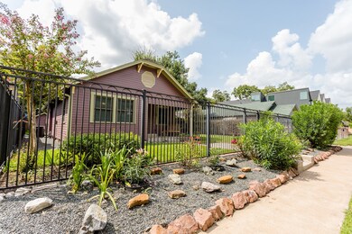 836 E 26th St, Houston, TX 77009 - photo 4
