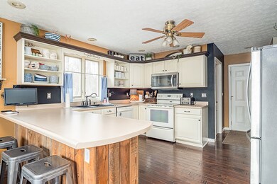 1395 Max Walton Dr, Mansfield, OH 44903 - photo 4