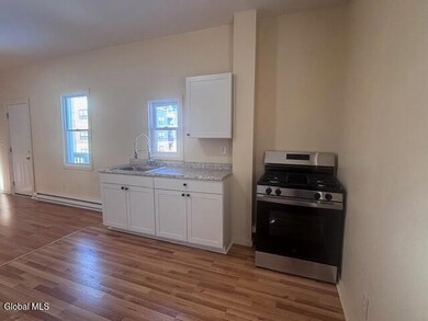 11 Congress St unit 2ND FLOOR, Cohoes, NY 12047 - photo 5