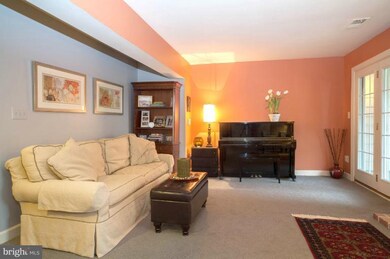 6878 Mclean Province Cir, Falls Church, VA 22043 - photo 7