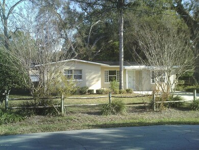 8255 Dickie Dr, Jacksonville, FL 32216 - photo 2