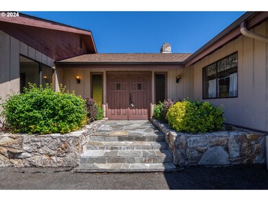 1610 Arcadia Dr, Roseburg, OR 97471 - photo 4