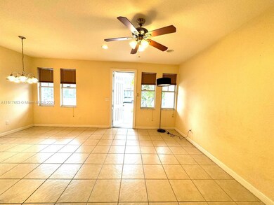 699 Corte Madera Ln unit 4, West Palm Beach, FL 33401 - photo 6