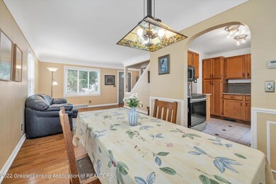 1216 N. FOSTER Dining Room