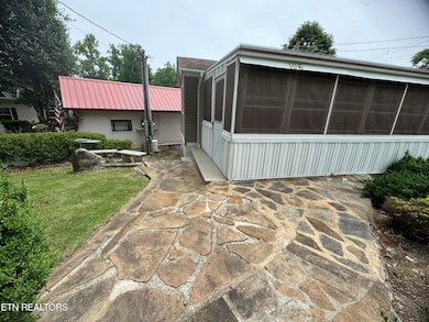 5355 Parkway E unit 106, Cosby, TN 37722 - photo 2