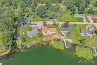 3055 W Lakeside Dr, West Branch, MI 48661 - photo 4
