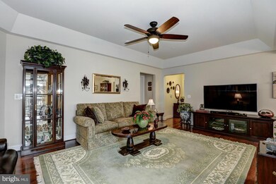 8606 Wintergreen Ct unit 402, Odenton, MD 21113 - photo 4