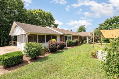 201 Carpenter Dr, Landrum, SC 29356 - photo 5