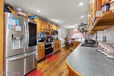 10-5607 Grandel Blvd-10