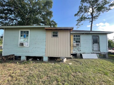 4825 Downs Ln, Houston, TX 77093 - photo 5