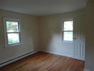 36 Longmeadow Dr, Amherst, MA 01002 - photo 4