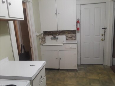 1612 Cleveland Ave NW unit 2, Canton, OH 44703 - photo 4