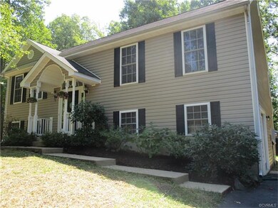 811 Moorefield Dr, Ruther Glen, VA 22546 - photo 2