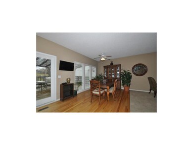 Open floor plan to great room.