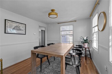 Dining room to the right of the front entranceway