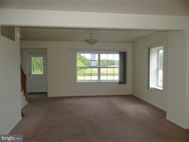 81 Davidson Rd, Swedesboro, NJ 08085 - photo 7