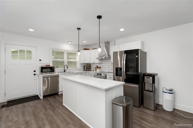 Stainless steel appliances included!