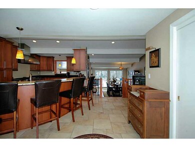 Entry/Foyer.
