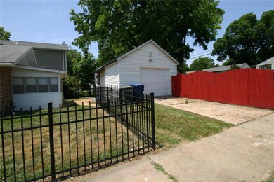 5401 Sutherland Ave, Saint Louis, MO 63109 - photo 7