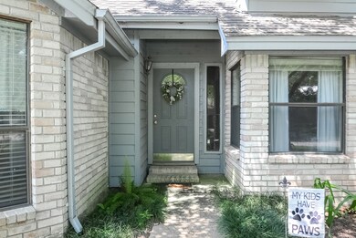 15519 Lago Villa Dr, Tomball, TX 77377 - photo 3