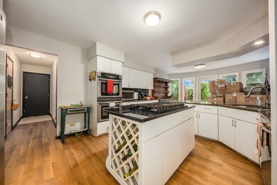 308 Redstart Rd, Naperville, IL 60565 - photo 7