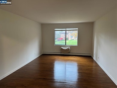 106 Bellgrove Dr unit 5A, Mahwah, NJ 07430 - photo 2