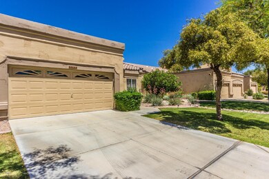 8822 W Rimrock Dr, Peoria, AZ 85382 - photo 2