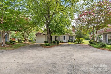 805 Bradford Woods Dr unit 9, Charlotte, NC 28209 - photo 4