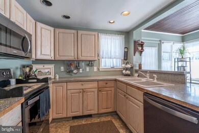 1 Mill Rd unit 1ST FLOOR, Havertown, PA 19083 - photo 7