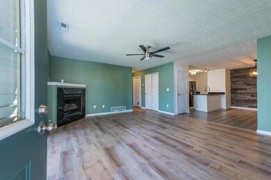 6757 Lagrange Dr unit 57A, Canal Winchester, OH 43110 - photo 2