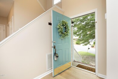 04FrontDoor