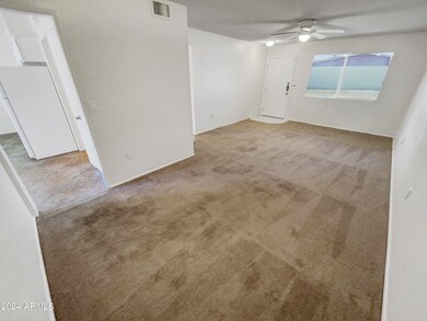 13617 N Newcastle Dr, Sun City, AZ 85351 - photo 2