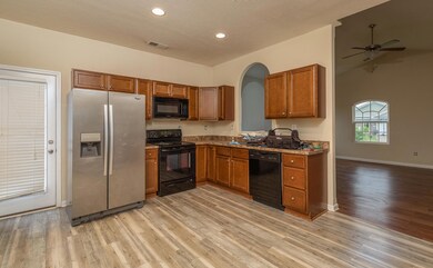 165 Schneider Blvd_-4