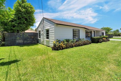 2301 Ridgeway Ave, West Palm Beach, FL 33401 - photo 4