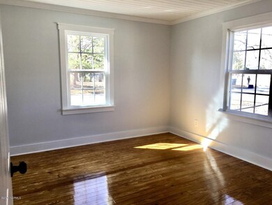 203 Red Oak St, Jacksonville, NC 28540 - photo 7