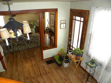 Entry/Foyer. Hardwood floor in the entry.