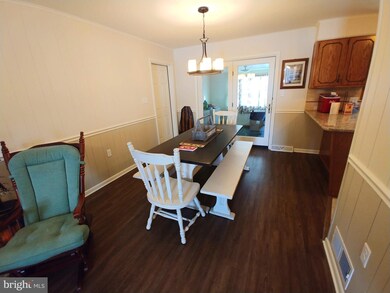 748 Warm Spring Rd, Chambersburg, PA 17202 - photo 7