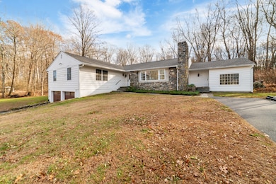 25 Wolfpits Rd, Bethel, CT 06801 - photo 2