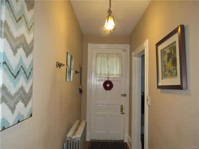 911 Monocacy St, Bethlehem, PA 18018 - photo 2