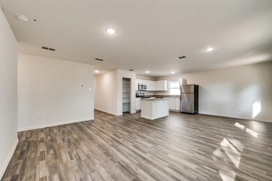 5609 Langley Rd, Houston, TX 77016 - photo 2