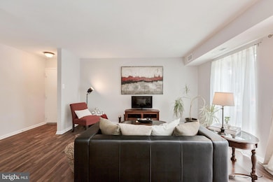 6151 Edsall Rd unit D, Alexandria, VA 22304 - photo 3