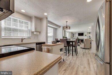 4292 Candlestick Ct, Dumfries, VA 22025 - photo 7