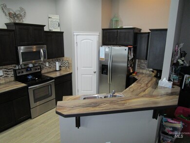 2603 S Yellowstone Trail, Burley, ID 83318 - photo 5