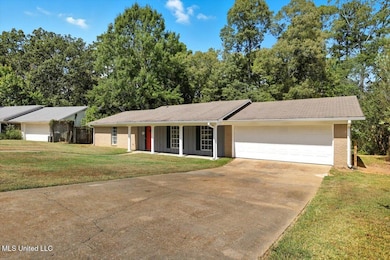 03-23 Fox Glen Cir _ Home Tours MS