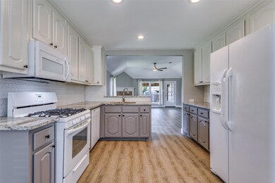 5704 Mckinley Ln, Richardson, TX 75082 - photo 4