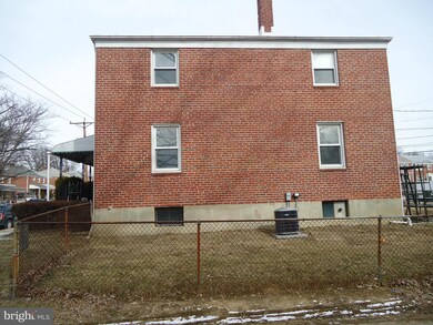 8611 Oakleigh Rd, Parkville, MD 21234 - photo 4