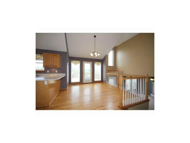 715 Derby St, Raymore, MO 64083 - photo 4