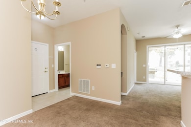 005-photo-dining-room-14511063