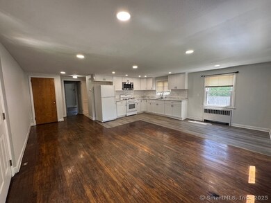 Living/dining room