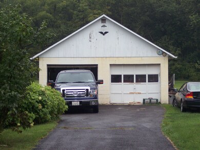 417 Shaffer Rd, Bloomsburg, PA 17815 - photo 6